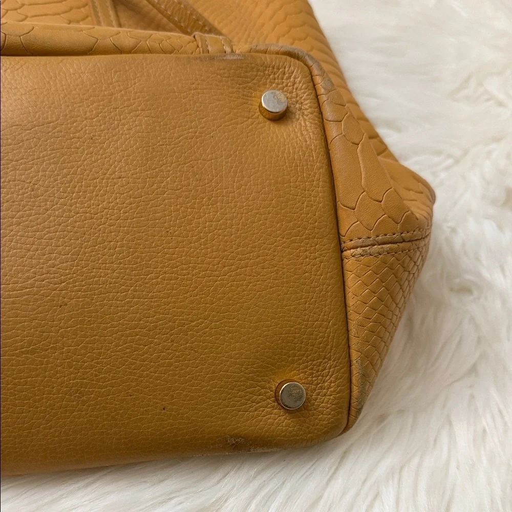 GiGi New York Mustard Textured Tote